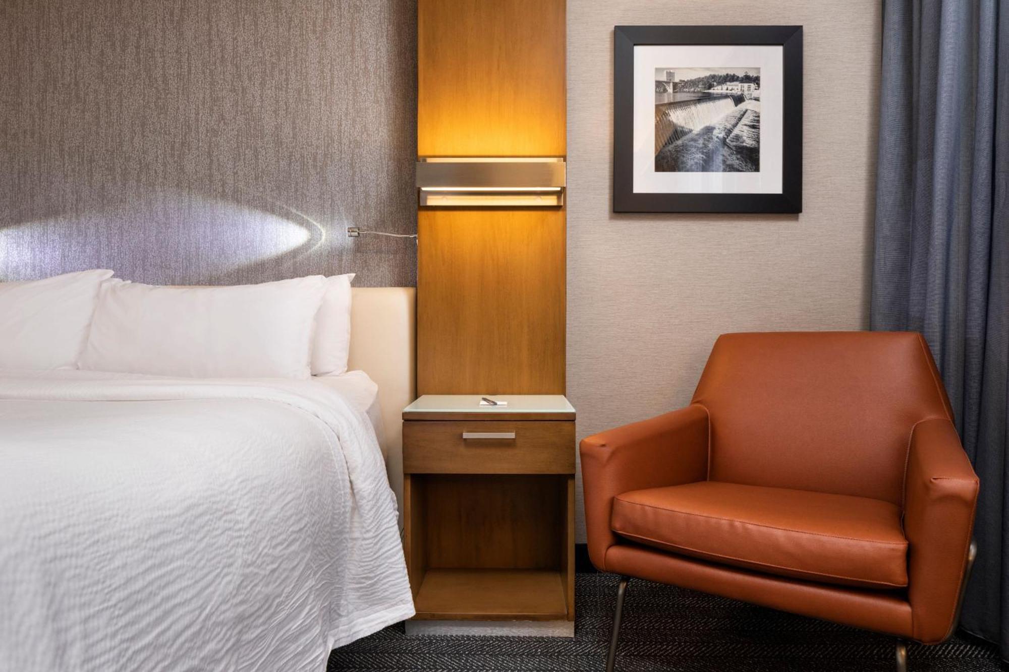 Courtyard By Marriott Minneapolis Downtown Экстерьер фото