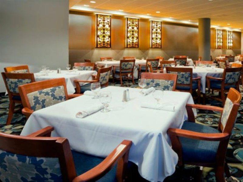 Courtyard By Marriott Minneapolis Downtown Экстерьер фото
